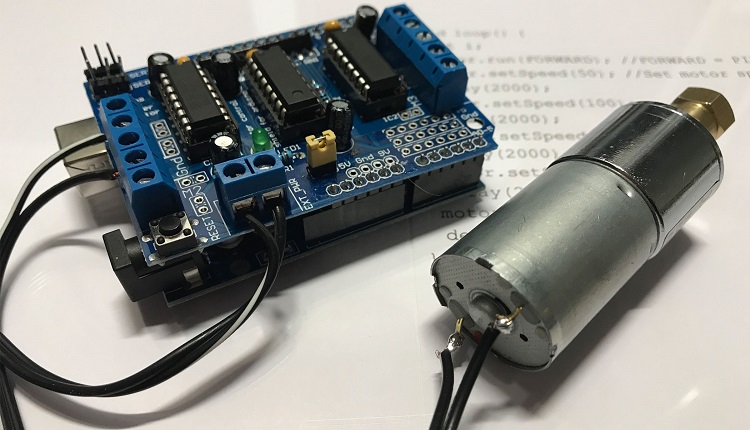 Arduino Motorshield - How to controll a DC Motor